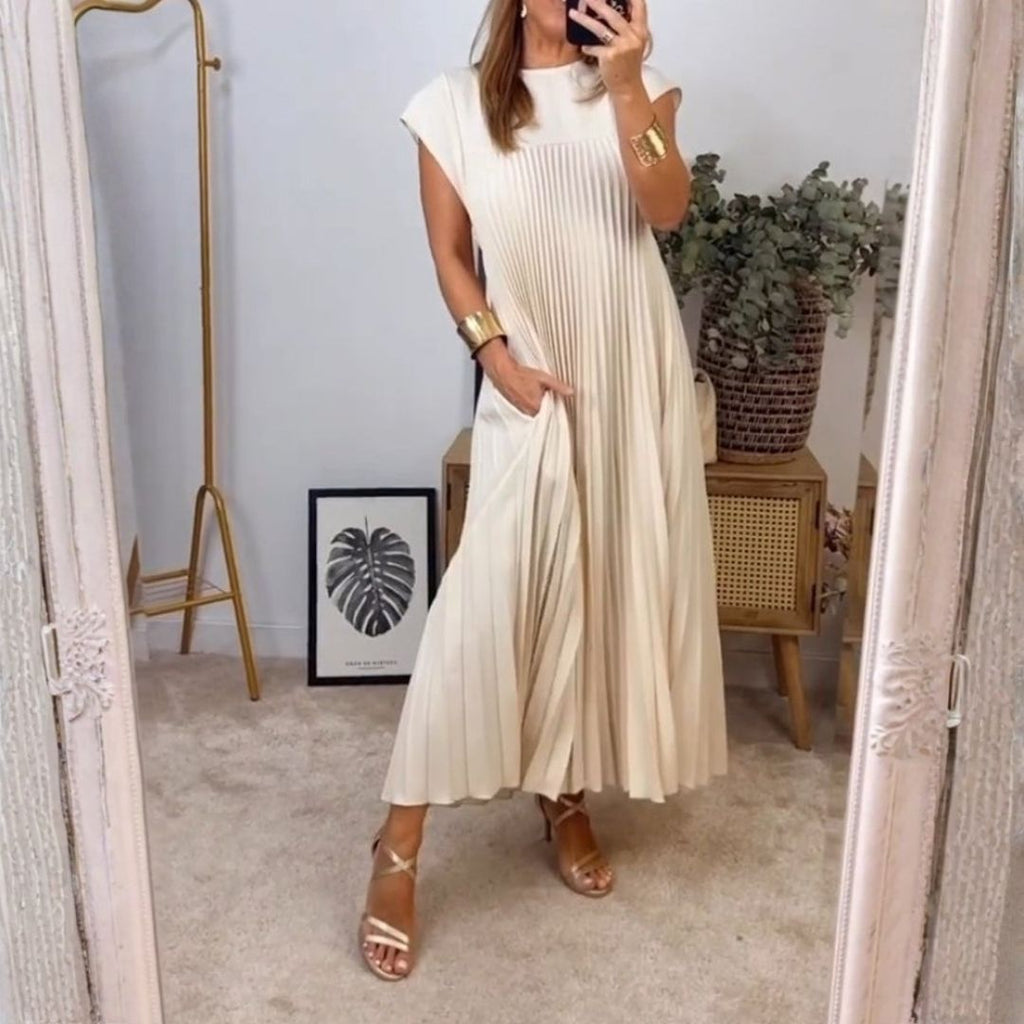 Sheila™ | Elegant Pleated Maxi Dress