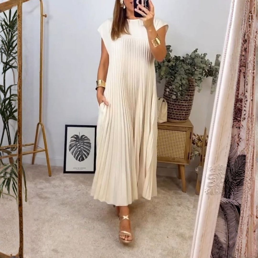 Sheila™ | Elegant Pleated Maxi Dress