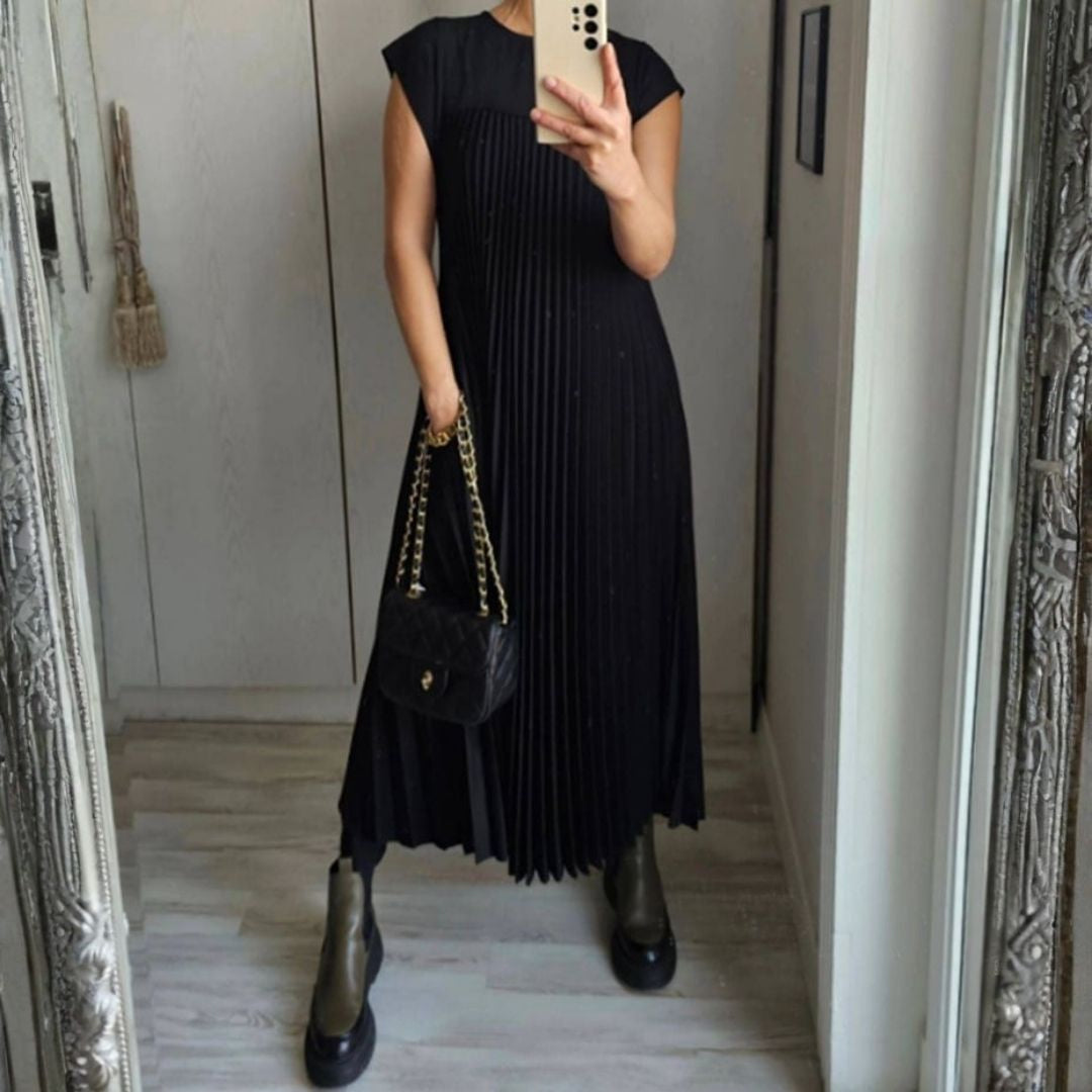 Sheila™ | Elegant Pleated Maxi Dress