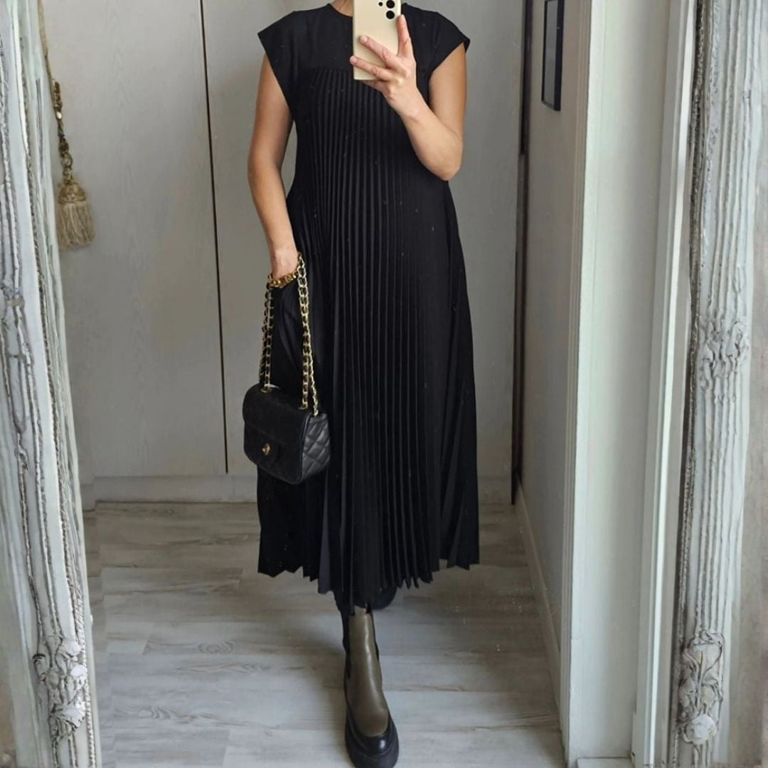 Sheila™ | Elegant Pleated Maxi Dress