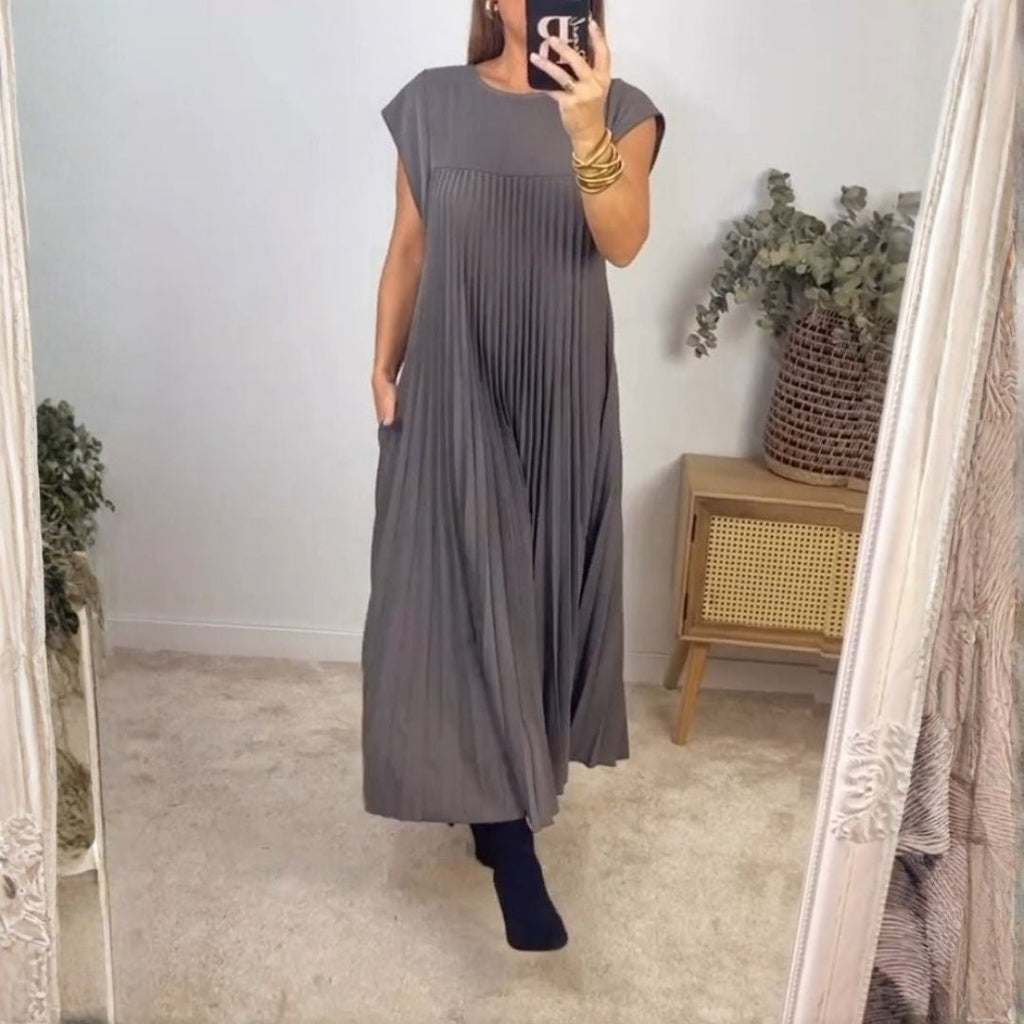 Sheila™ | Elegant Pleated Maxi Dress