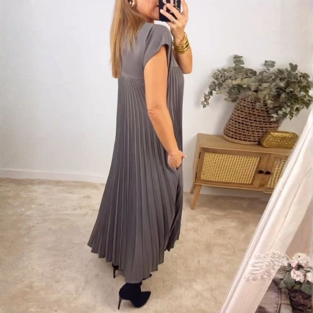 Sheila™ | Elegant Pleated Maxi Dress