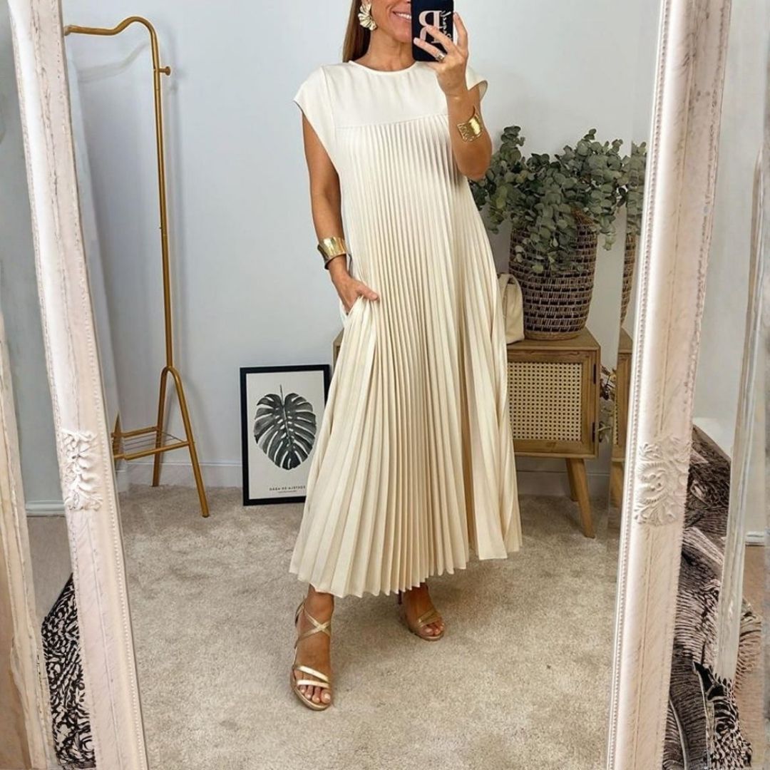 Sheila™ | Elegant Pleated Maxi Dress